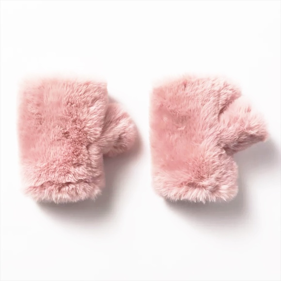 NWT Urban Outfitters Faux Fur Fingerless Gloves Pink - Picture 1 of 4